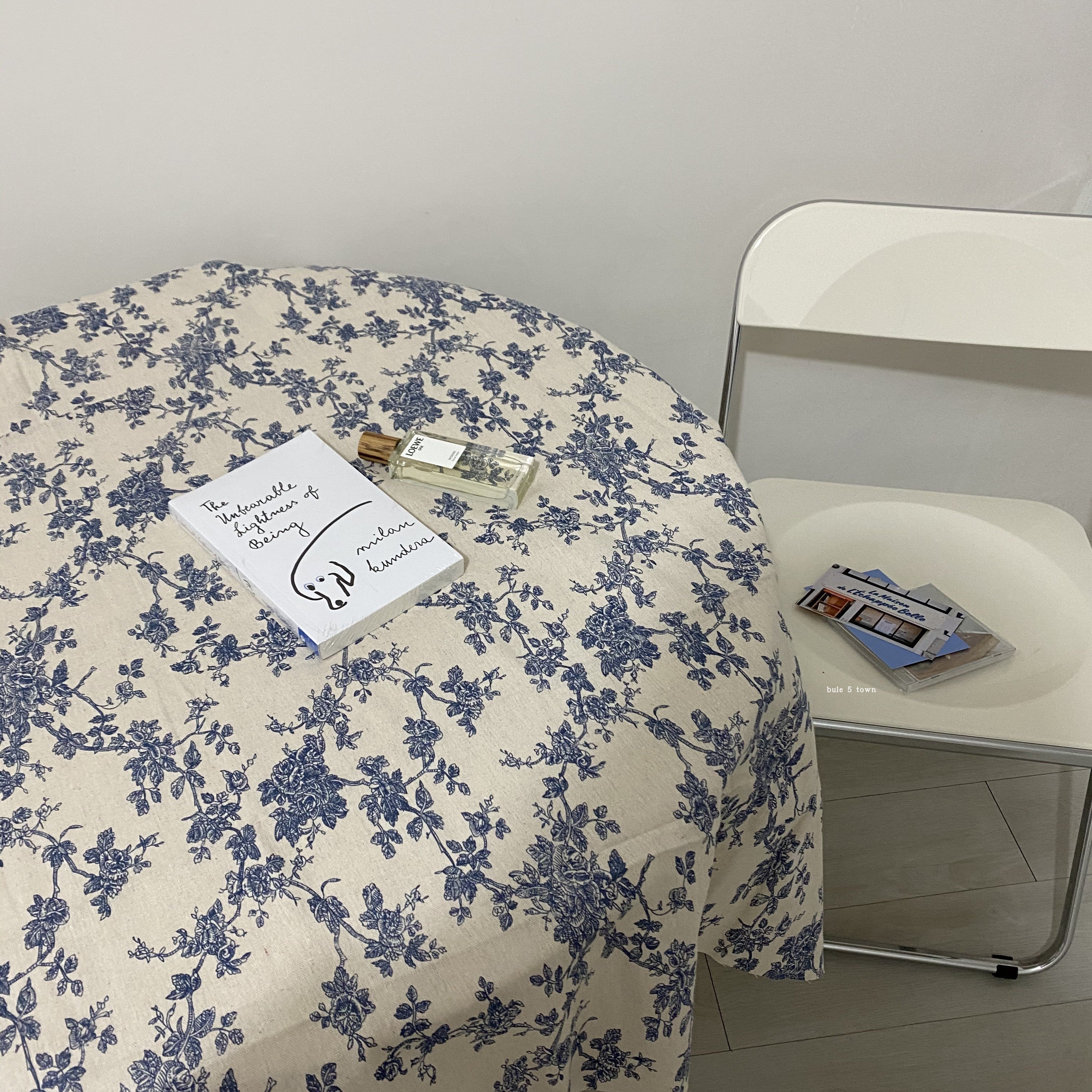 Tischdecke mit blauem Rosen-Blumenmuster, Vintage-Baumwoll-Leinen-Stil, perfekt zum Essen oder Picknicken wourant