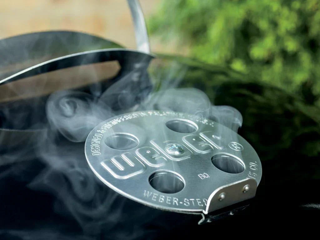 Weber Original Kettle 22-Inch Charcoal Grill wourant