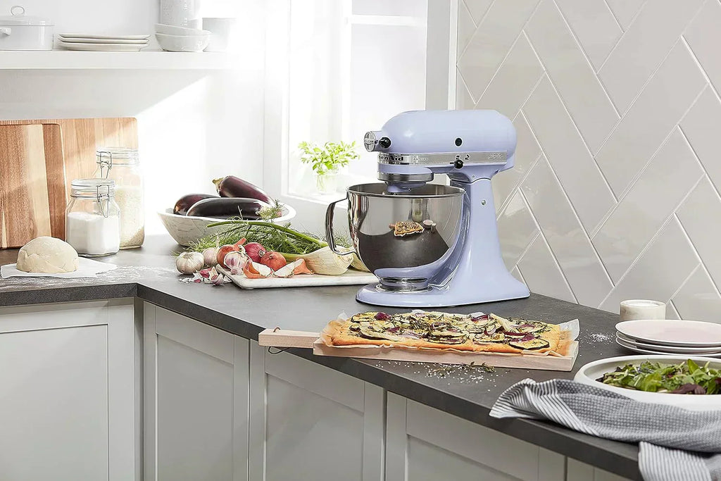KitchenAid Artisan 5-Quart Tilt-Head Stand Mixer with Pour Flap wourant
