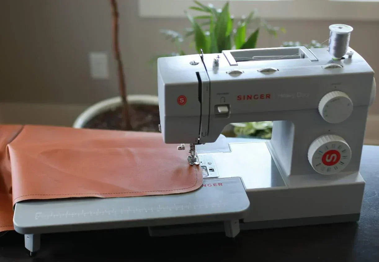 Heavy-Duty 4423 High-Speed Sewing Machine Includes Accessory Kit 97 Stitches One-Step Buttonhole wourant