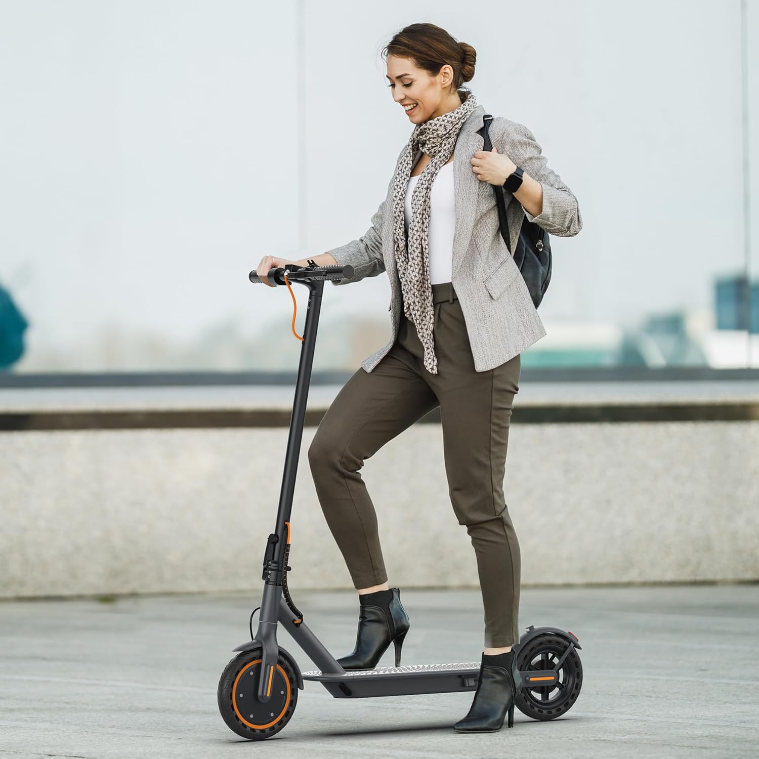 Electric Scooter, 350W/500W Powerful Motor, 8.5"/10" Solid Tires, 19/22Mph, 28/21/12 Miles Range,Dual Braking wourant