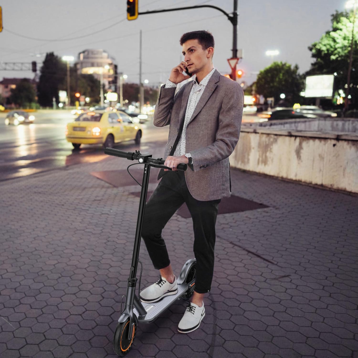 Electric Scooter, 350W/500W Powerful Motor, 8.5"/10" Solid Tires, 19/22Mph, 28/21/12 Miles Range,Dual Braking wourant
