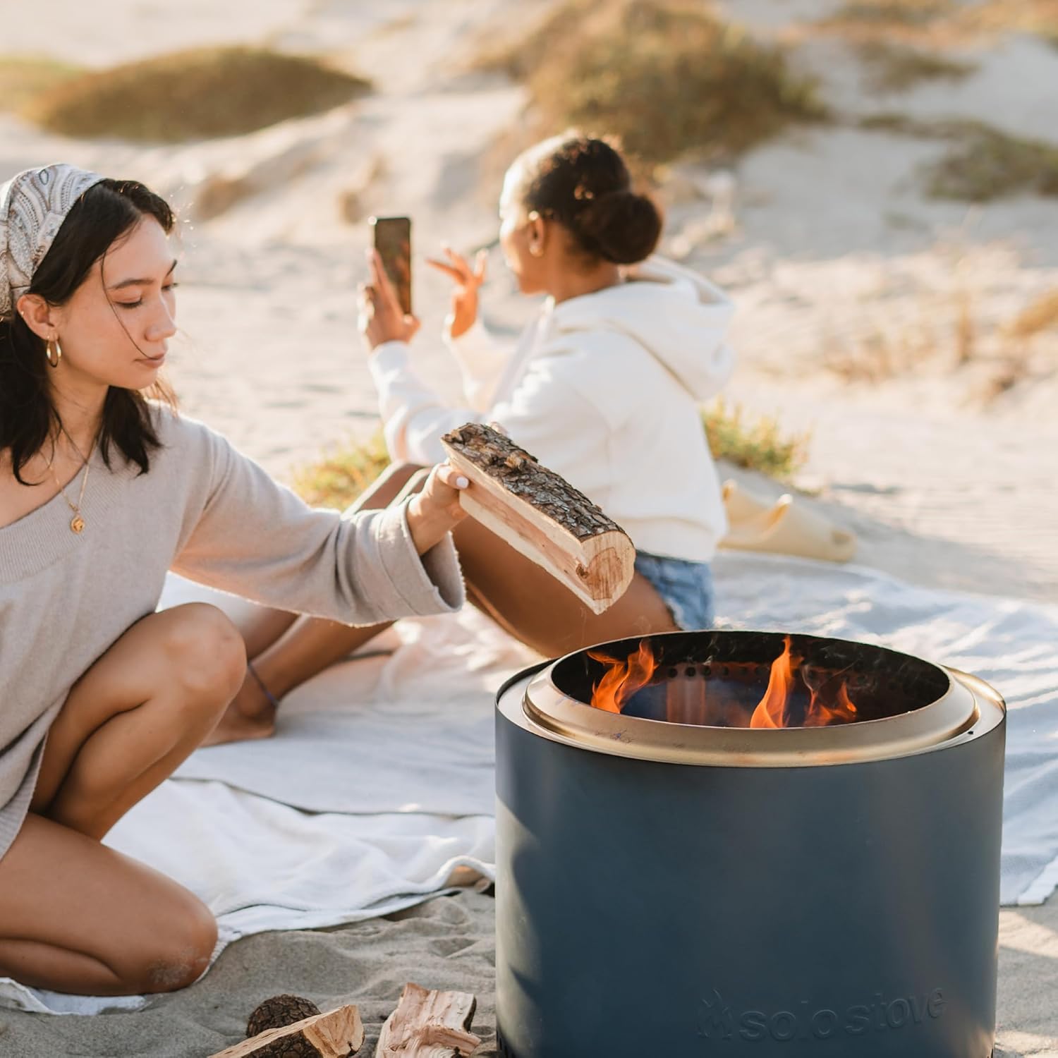 Solo Stove Bonfire 2.0 with Stand, 19.5 Inch Smokeless Fire Pit with Removable Ash Pan - Portable Outdoor Fire Pit - Stainless Steel Wood Burning Fireplace, Ideal for 4-6 People, 21.75 lbs wourant