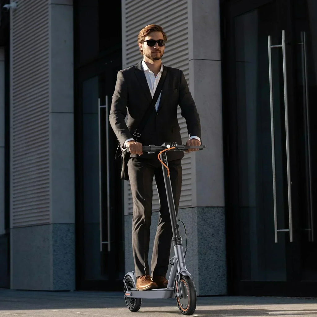 Electric Scooter 350W/500W Powerful Motor 8.5"/10" Solid Tires 19/22Mph 28/21/12 Miles Range wourant