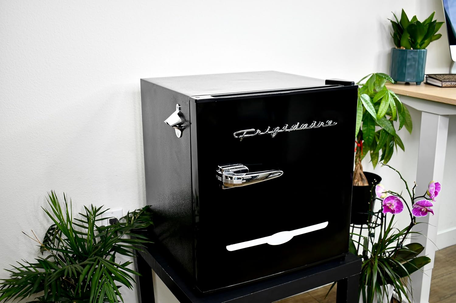 Frigidaire EFR176 Retro Compact Fridge with Chiller Mini Refrigerator with Built-in Bottle Opener for Office, Bedroom, Dorm Room or Cabin, 1.6 cu ft 16" D x 18" W x 18.5" H, Moonlight wourant