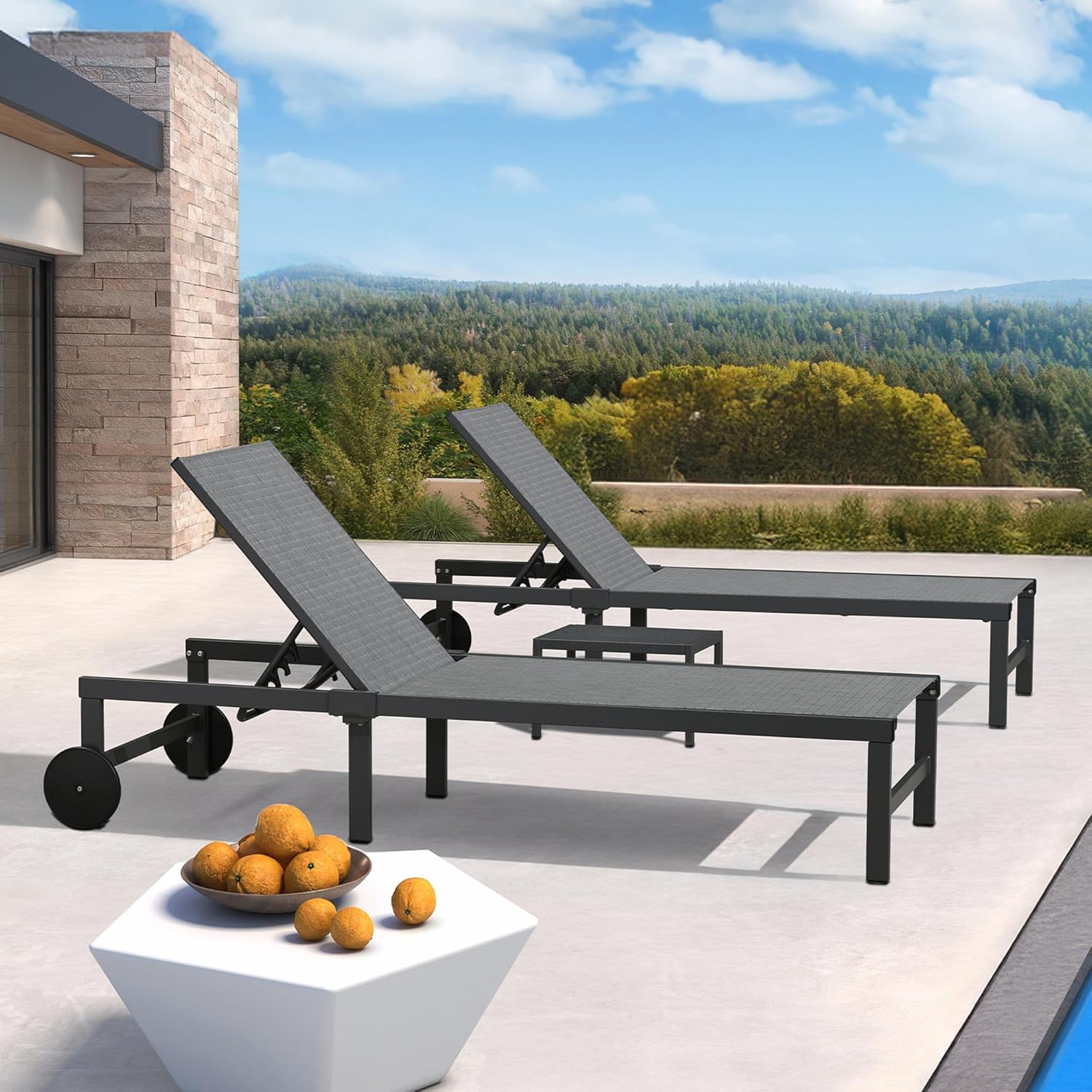 PURPLE LEAF Patio Tanning Lounge Chair Set with Face Down Hole Outdoor Aluminum Adjustable Reclining Chairs Wheels Pillows and Table for Poolside Beach Sunbathing Lounger, Beige wourant