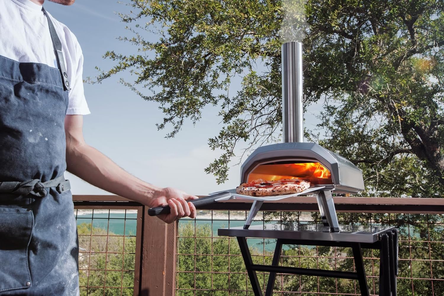 Ooni Karu 12 Multi-Fuel Outdoor Pizza Oven Reaches 950°F and Cooks 12 Inch Pizzas wourant
