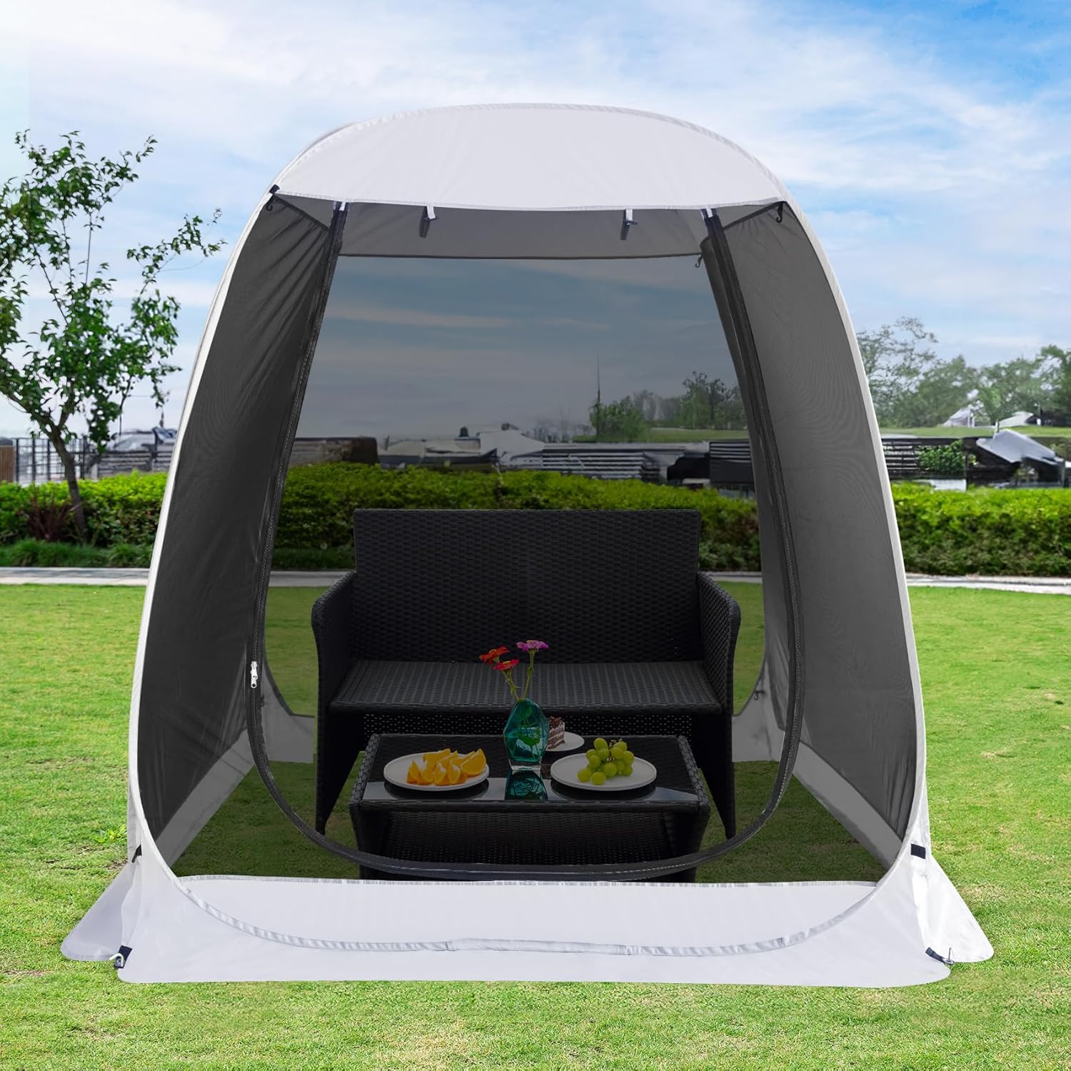 Screen gazebo, sleeps 6-10-15 people Igloo-style canopy tent with mosquito net on the sides Perfect for garden, patio, backyard wourant
