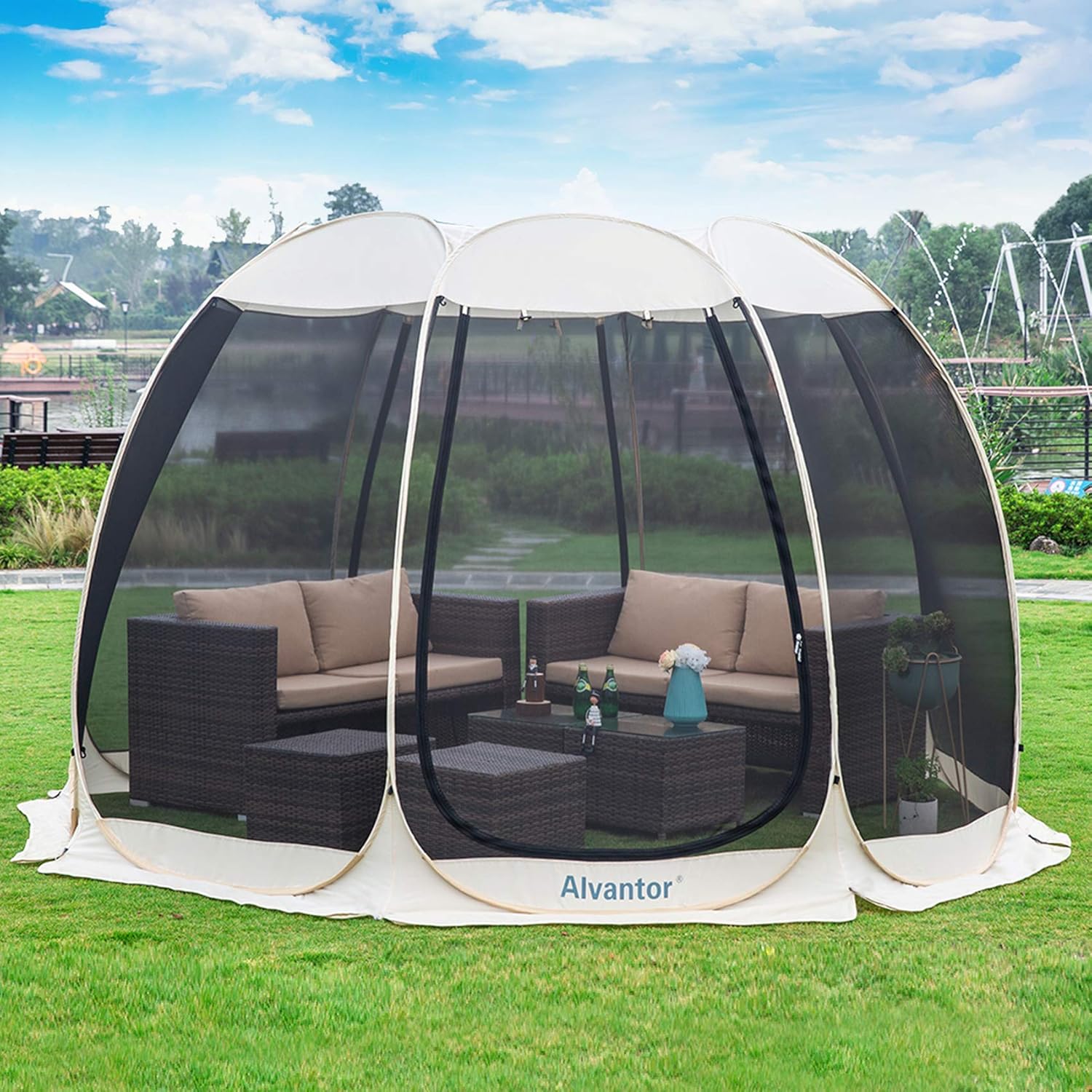 Screen gazebo, sleeps 6-10-15 people Igloo-style canopy tent with mosquito net on the sides Perfect for garden, patio, backyard wourant