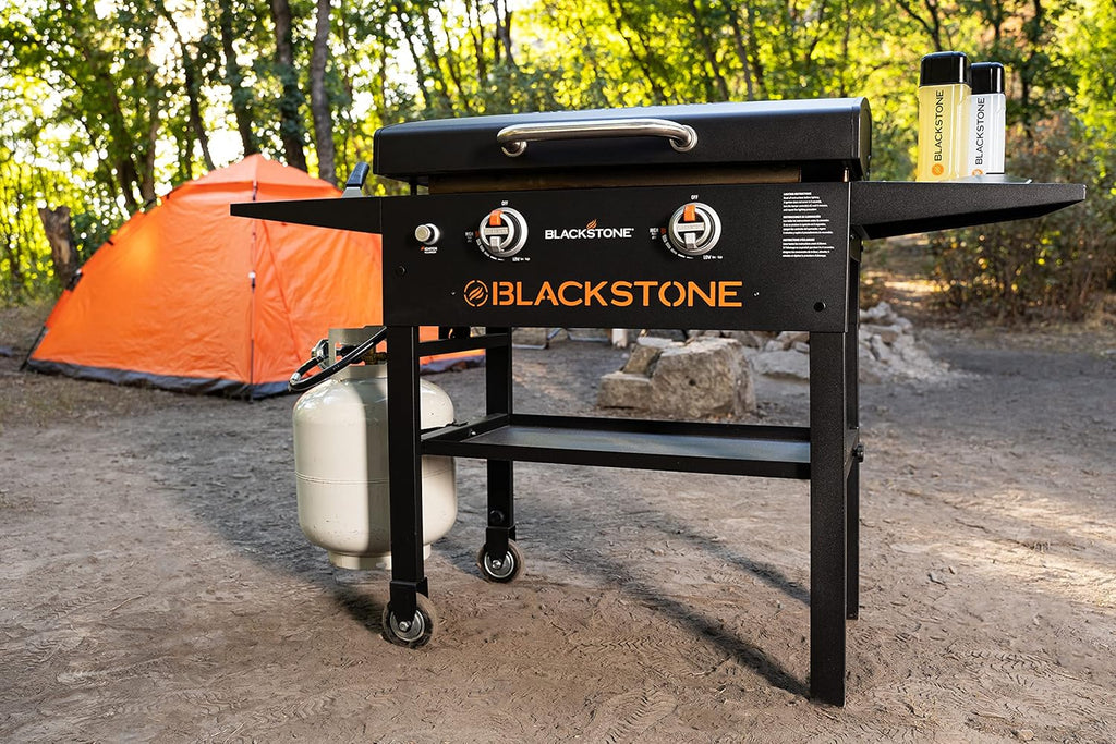 Blackstone 1883 Original 28 Griddle with Integrated Protective Hood and Counter Height Side Shelves wourant
