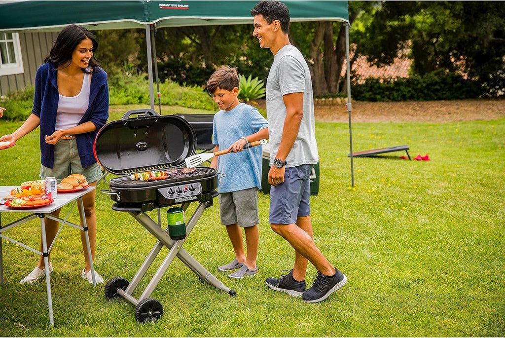 RoadTrip 285 Portable Stand-Up Propane Grill with 3 Adjustable Burners Instastart Ignition 20,000 BTUs wourant